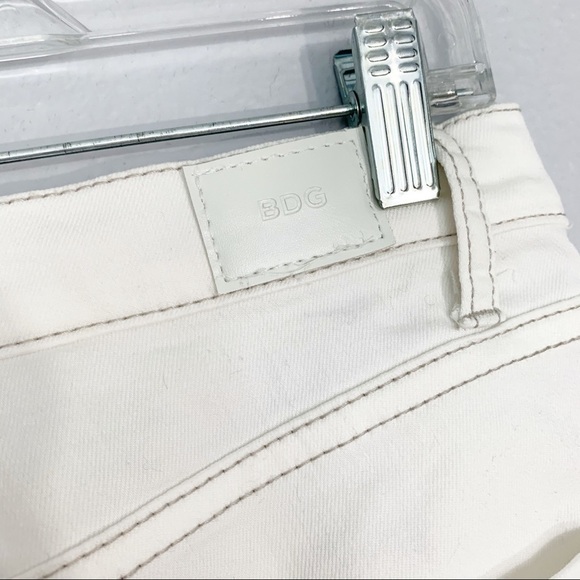 URBAN OUTFITTERS BDG High Rise Twig Studded Jeans - Picture 7 of 8